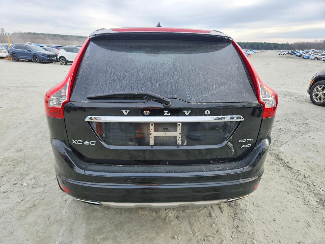 2016 VOLVO XC60 T6 PLATINUM photo 16
