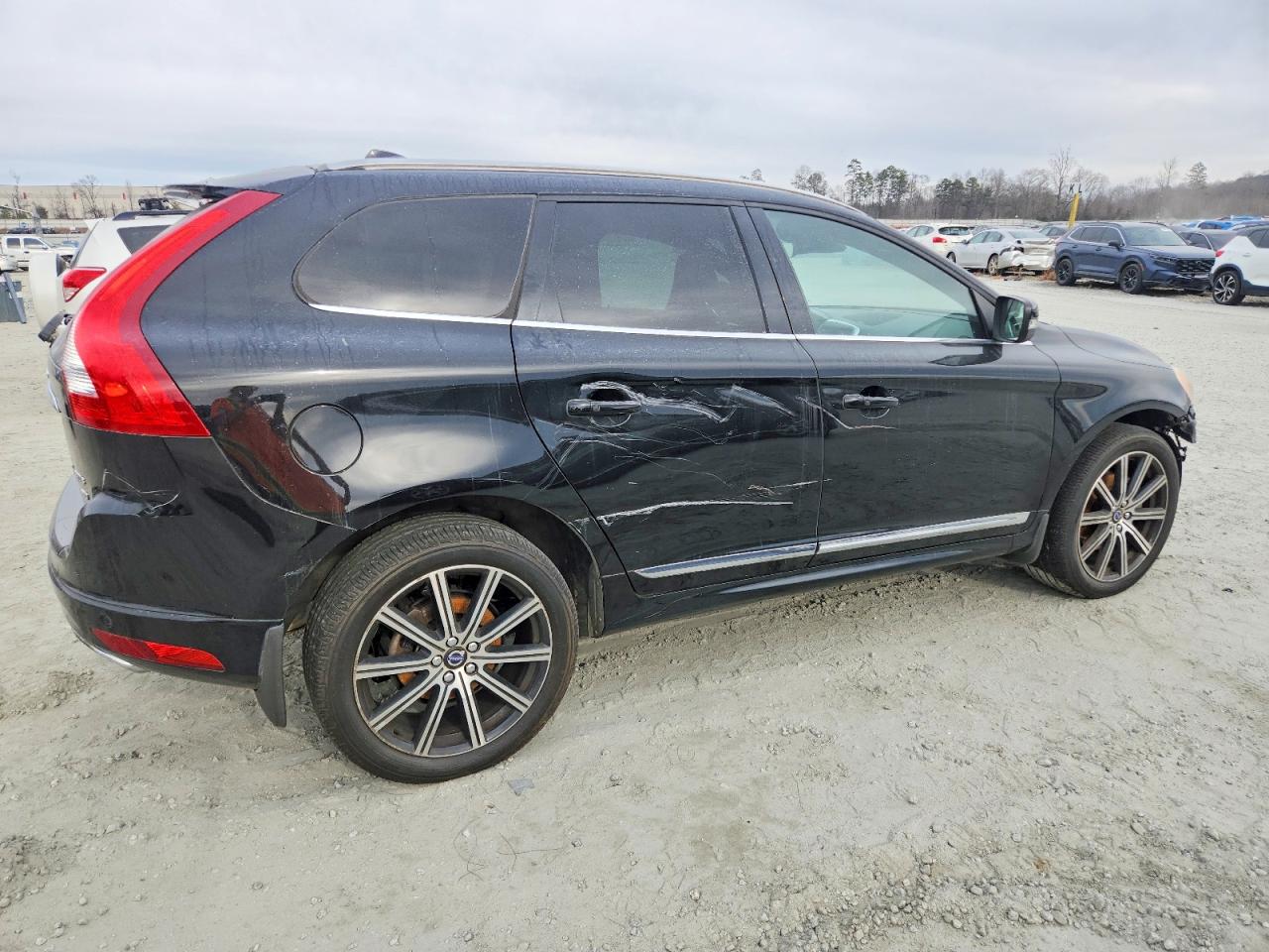 2016 VOLVO XC60 T6 PLATINUM photo 7