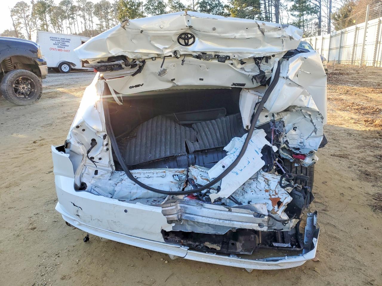 2025 TOYOTA CAMRY XSE photo 6