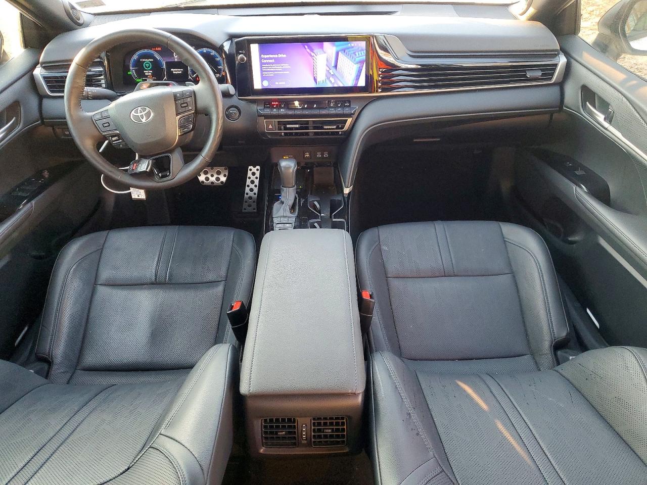 2025 TOYOTA CAMRY XSE photo 8