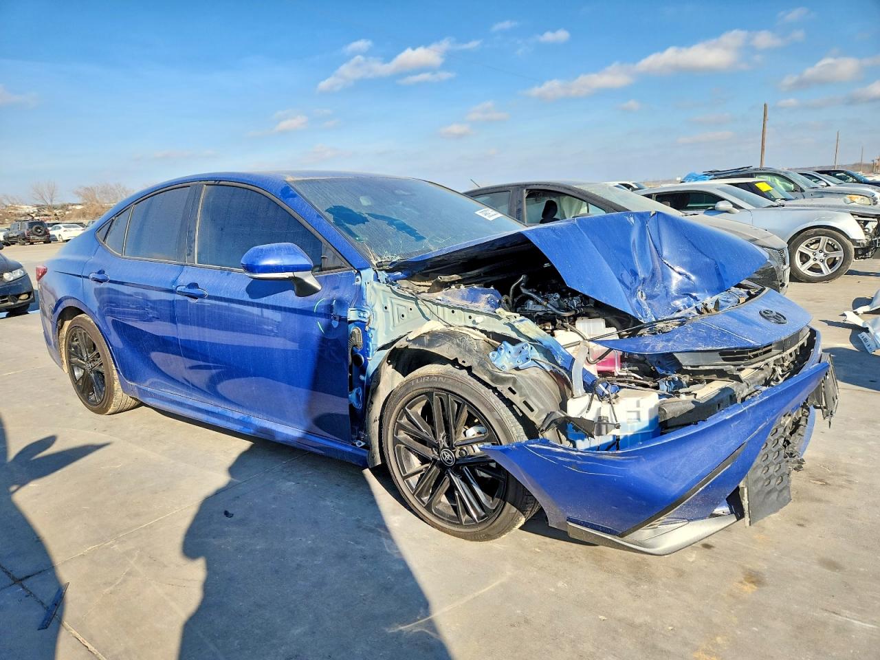 2025 TOYOTA CAMRY XSE photo 4