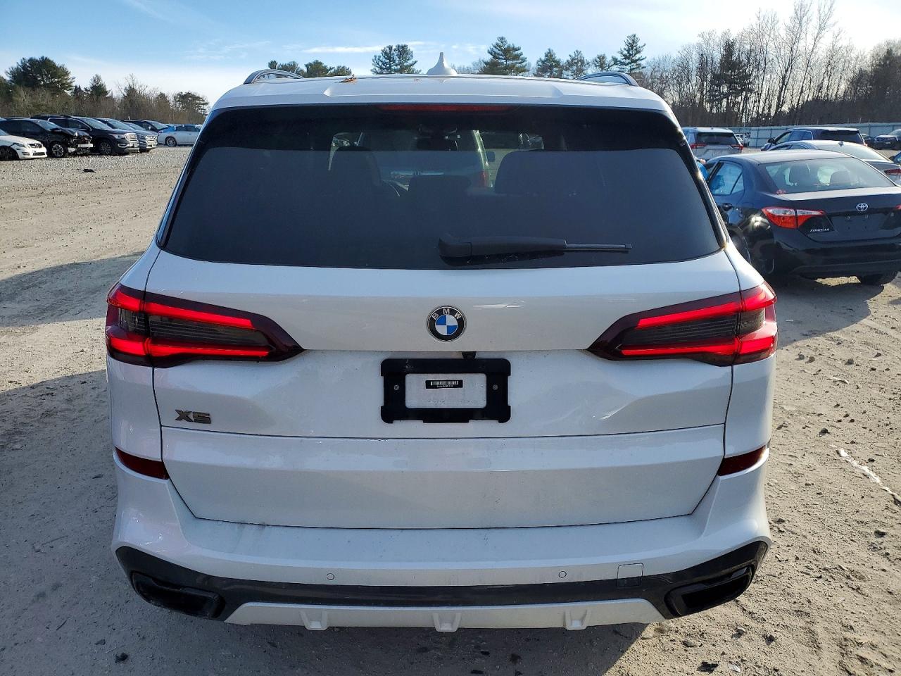 2022 BMW X5 M50I photo 6