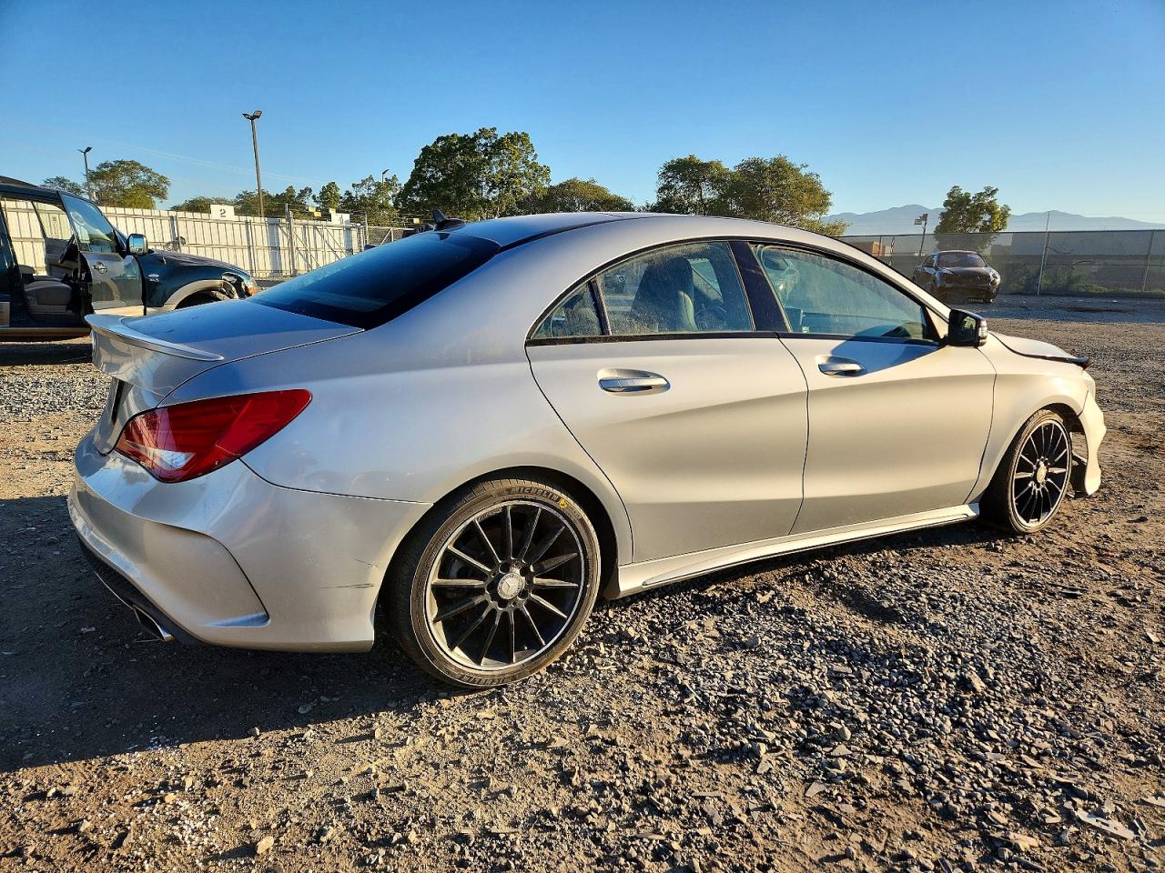 2016 MERCEDES-BENZ CLA 250 photo 5