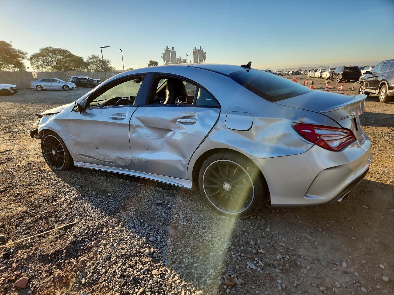 2016 MERCEDES-BENZ CLA 250 photo 3