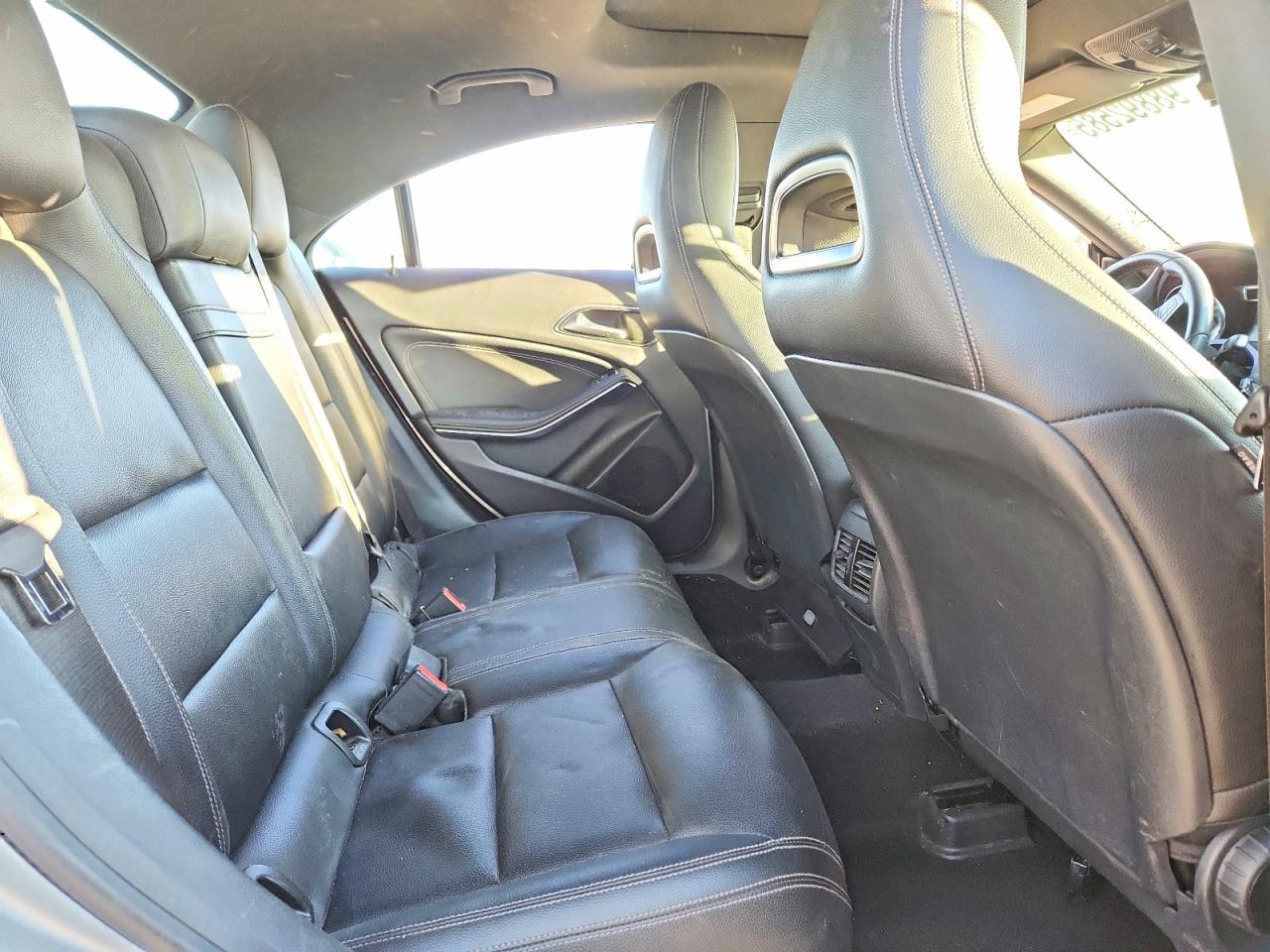 2016 MERCEDES-BENZ CLA 250 photo 19