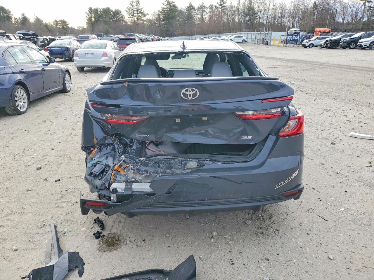 2025 TOYOTA CAMRY XSE photo 6