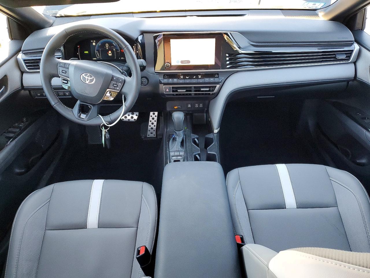 2025 TOYOTA CAMRY XSE photo 8