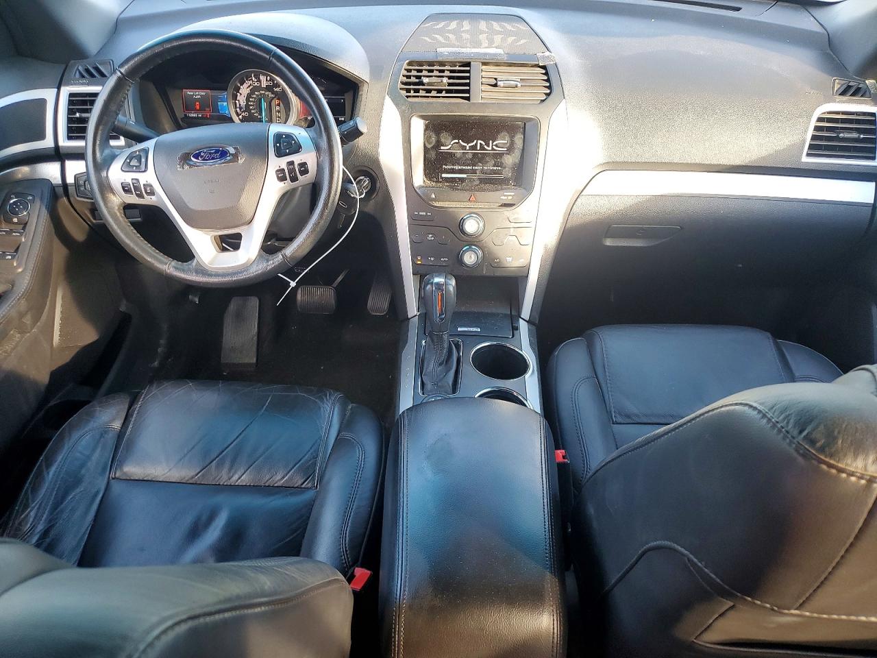 2014 FORD EXPLORER XLT photo 8