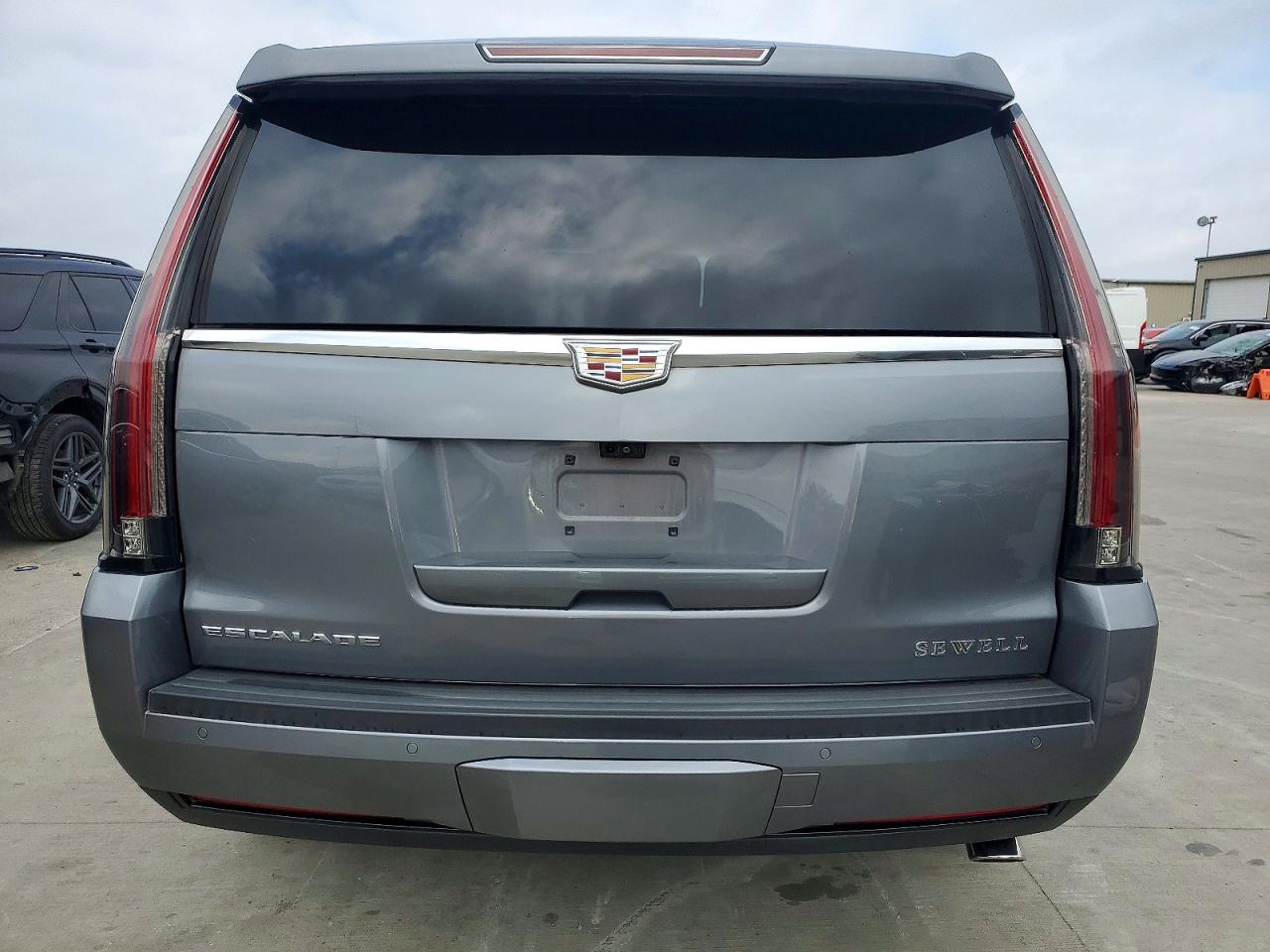 2019 CADILLAC ESCALADE PREMIUM LUXURY photo 6