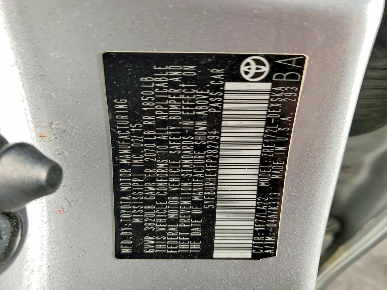 2015 TOYOTA COROLLA L photo 12