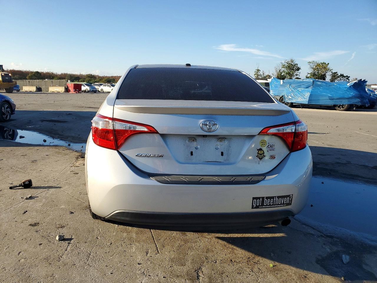2015 TOYOTA COROLLA L photo 6