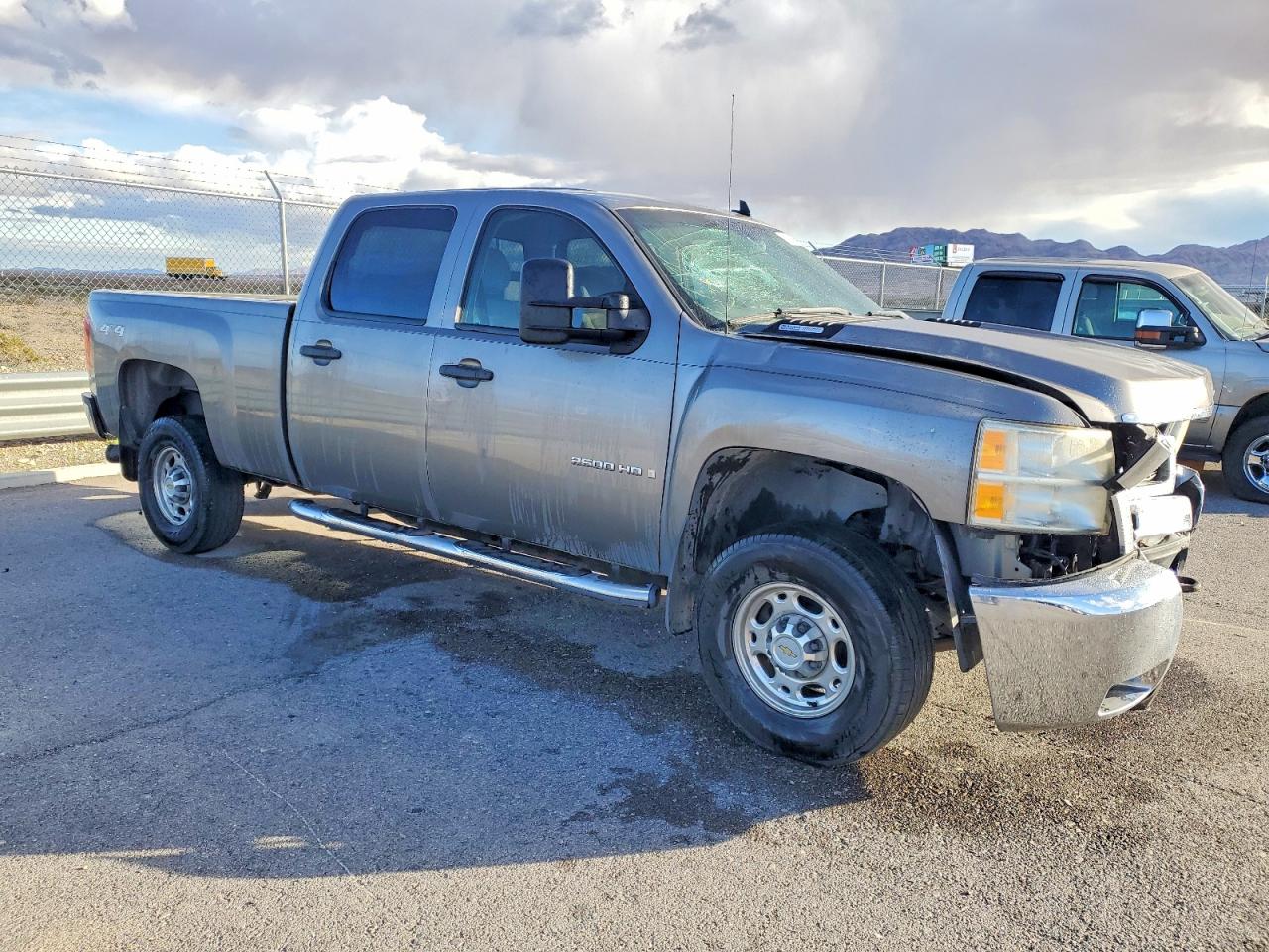 2009 CHEVROLET SILVERADO K2500 HEAVY DUTY LT photo 4