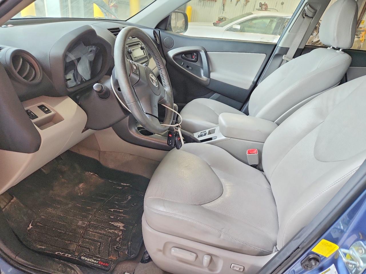 2012 TOYOTA RAV4 LIMITED photo 19
