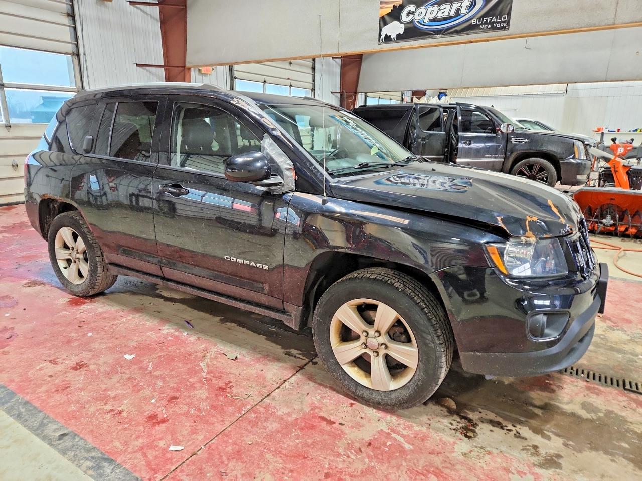 2017 JEEP COMPASS LATITUDE photo 4