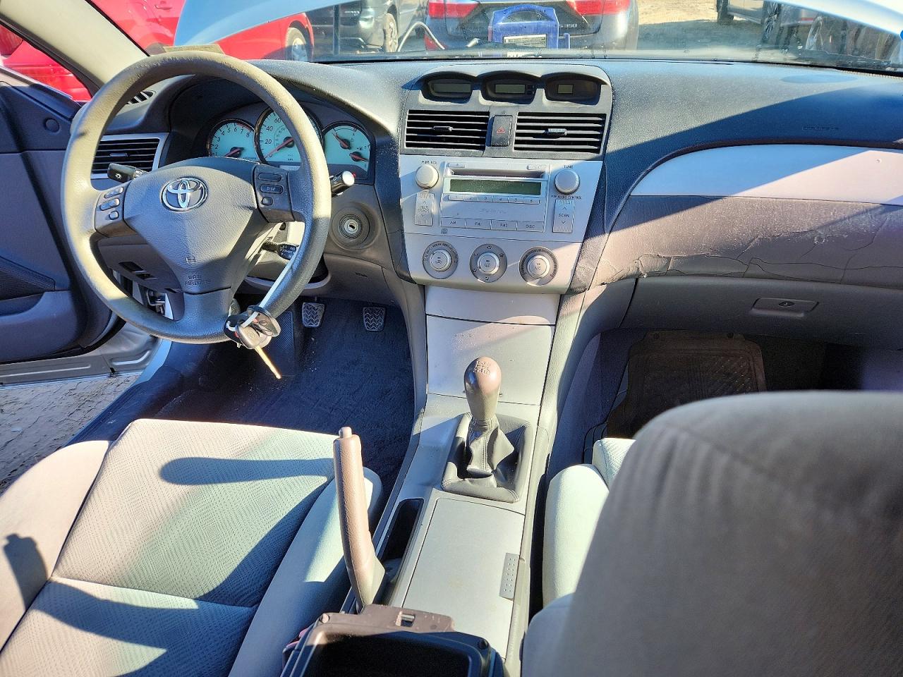 2004 TOYOTA CAMRY SOLARA SE photo 8
