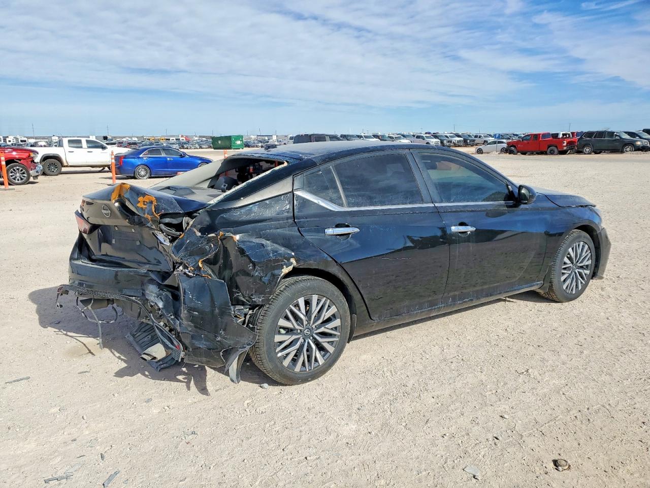 2024 NISSAN ALTIMA SV photo 3