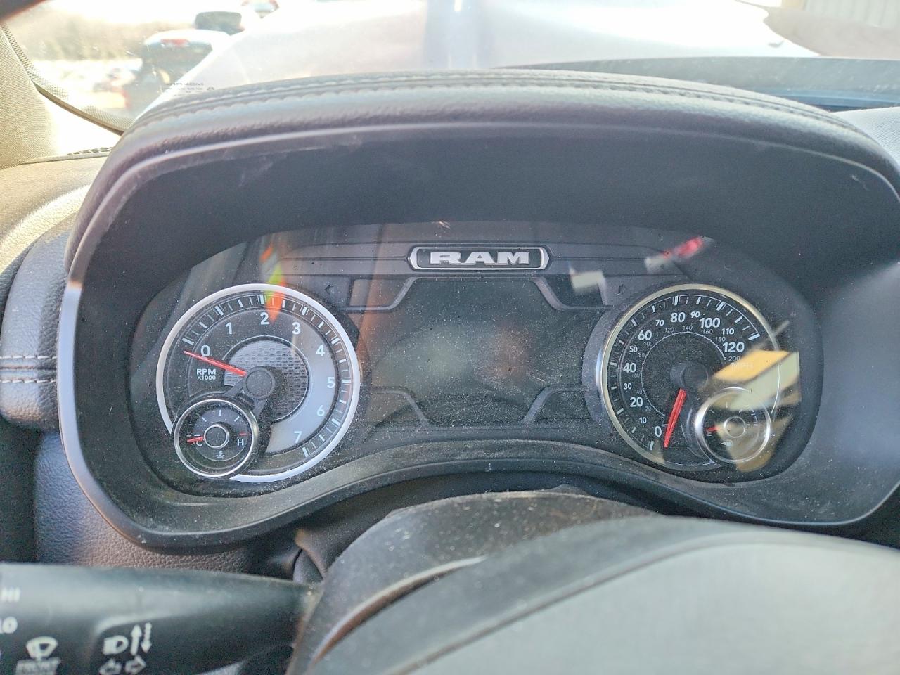 2023 RAM 1500 LARAMIE photo 9
