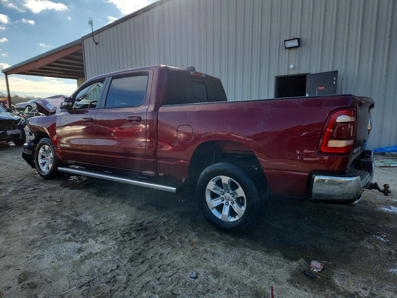 2023 RAM 1500 LARAMIE photo 2