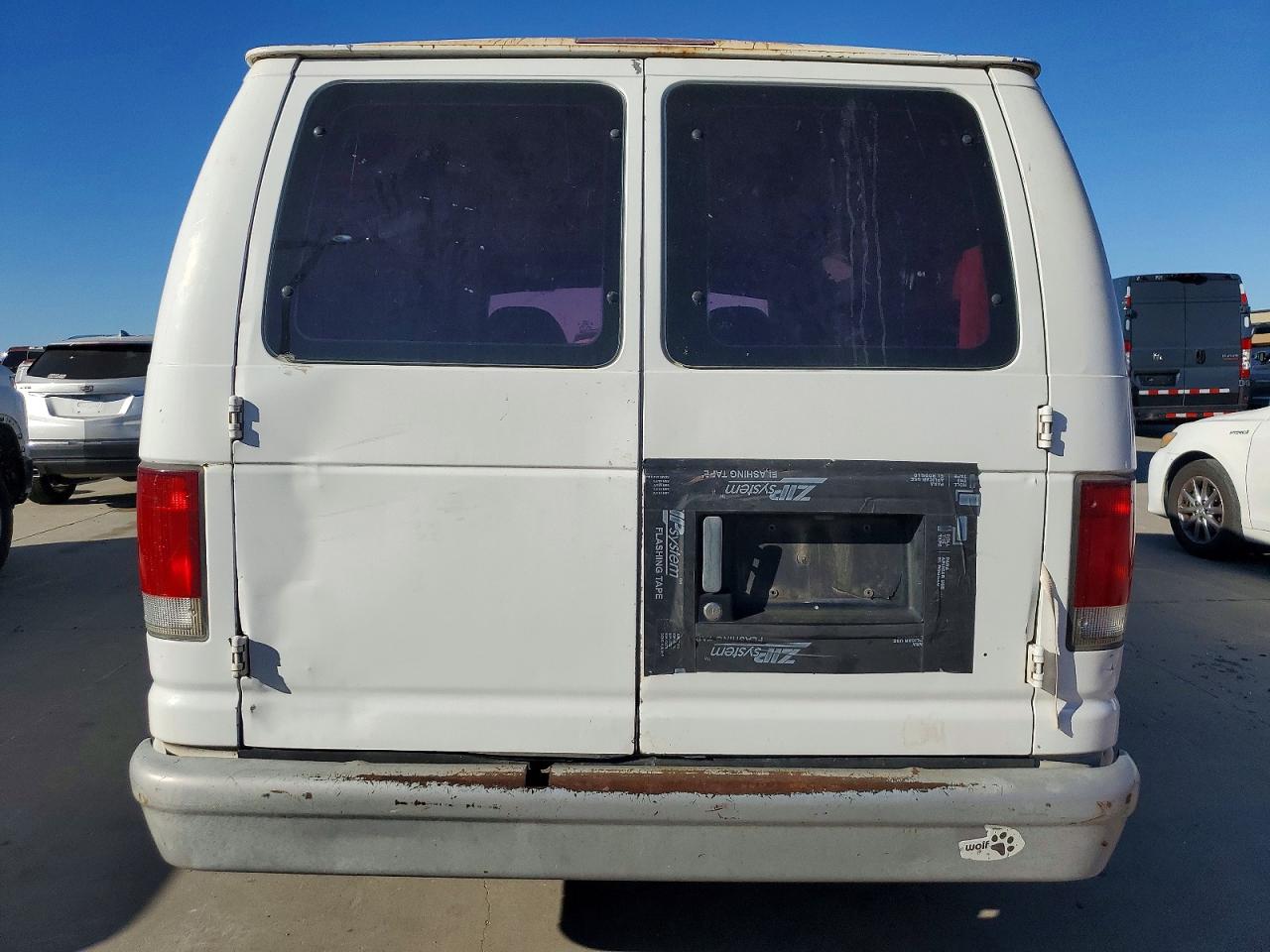 1998 FORD ECONOLINE E150 VAN photo 6