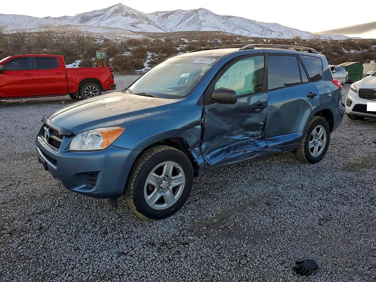 2011 TOYOTA RAV4 photo 3