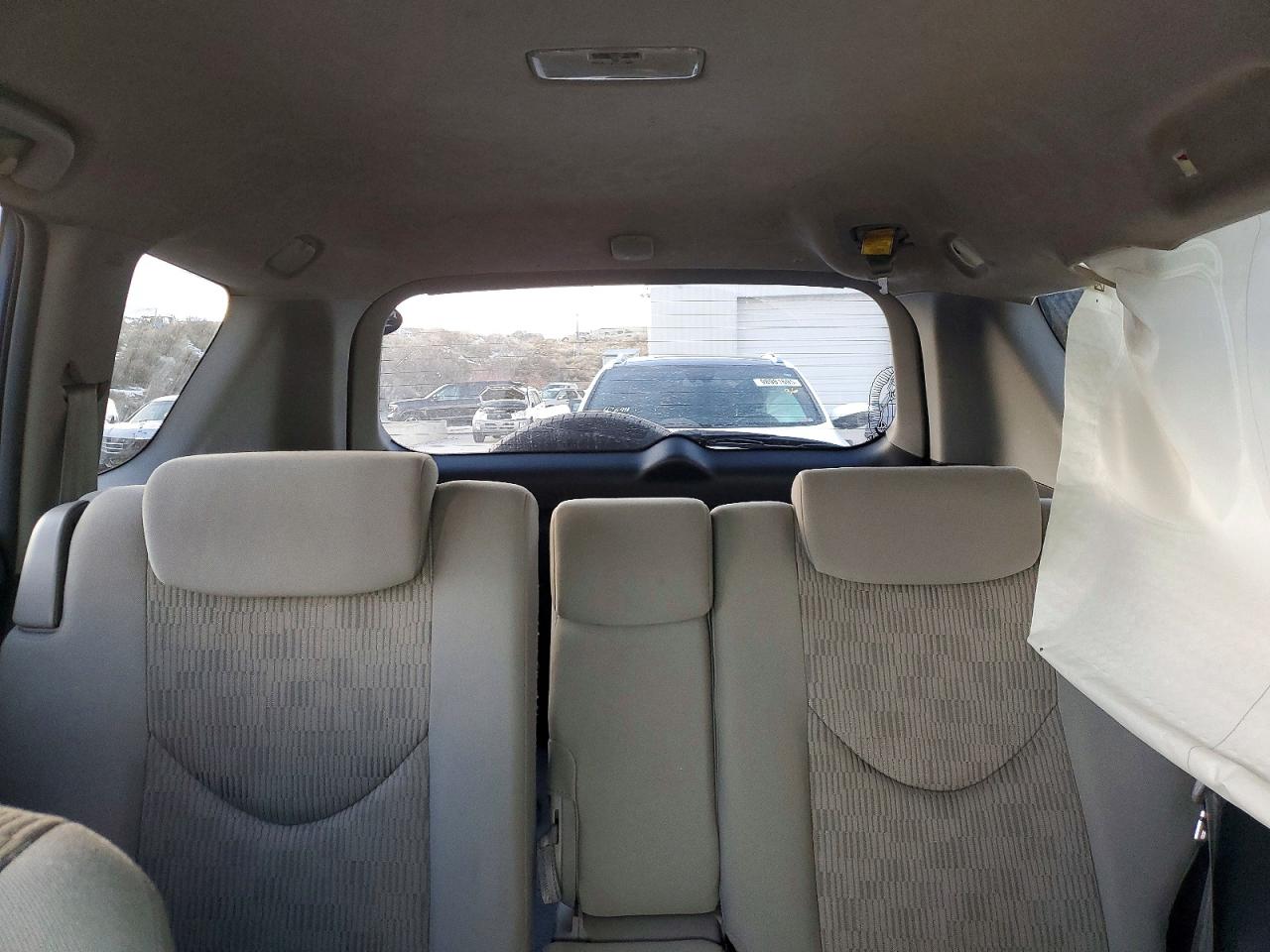 2011 TOYOTA RAV4 photo 28