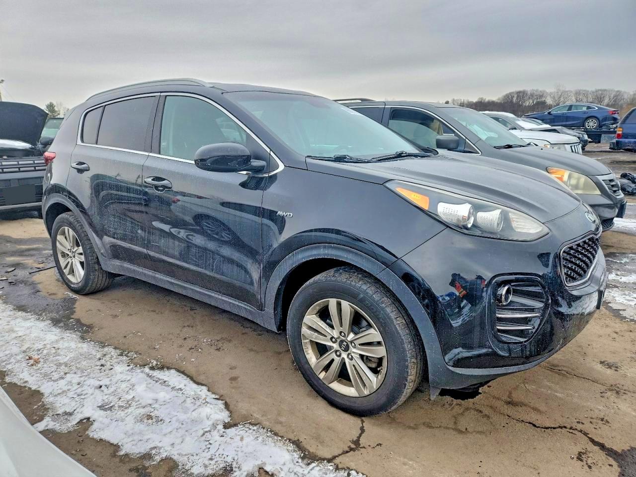 2017 KIA SPORTAGE LX photo 4