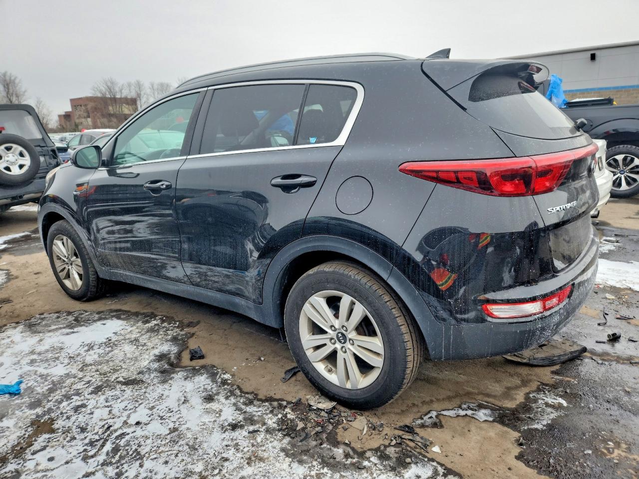 2017 KIA SPORTAGE LX photo 2