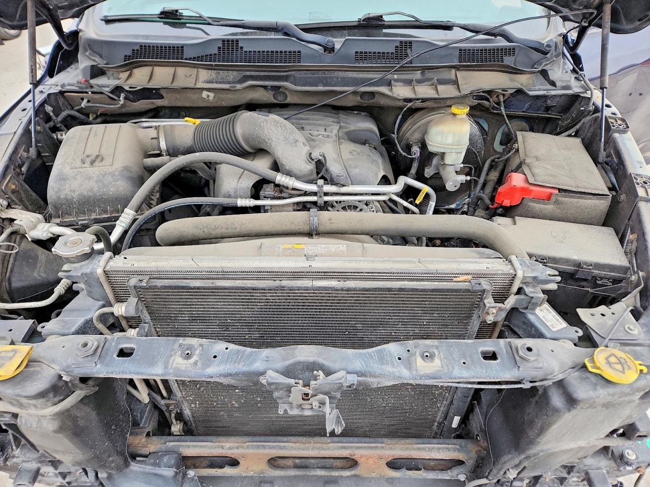 2014 RAM 1500 ST photo 31