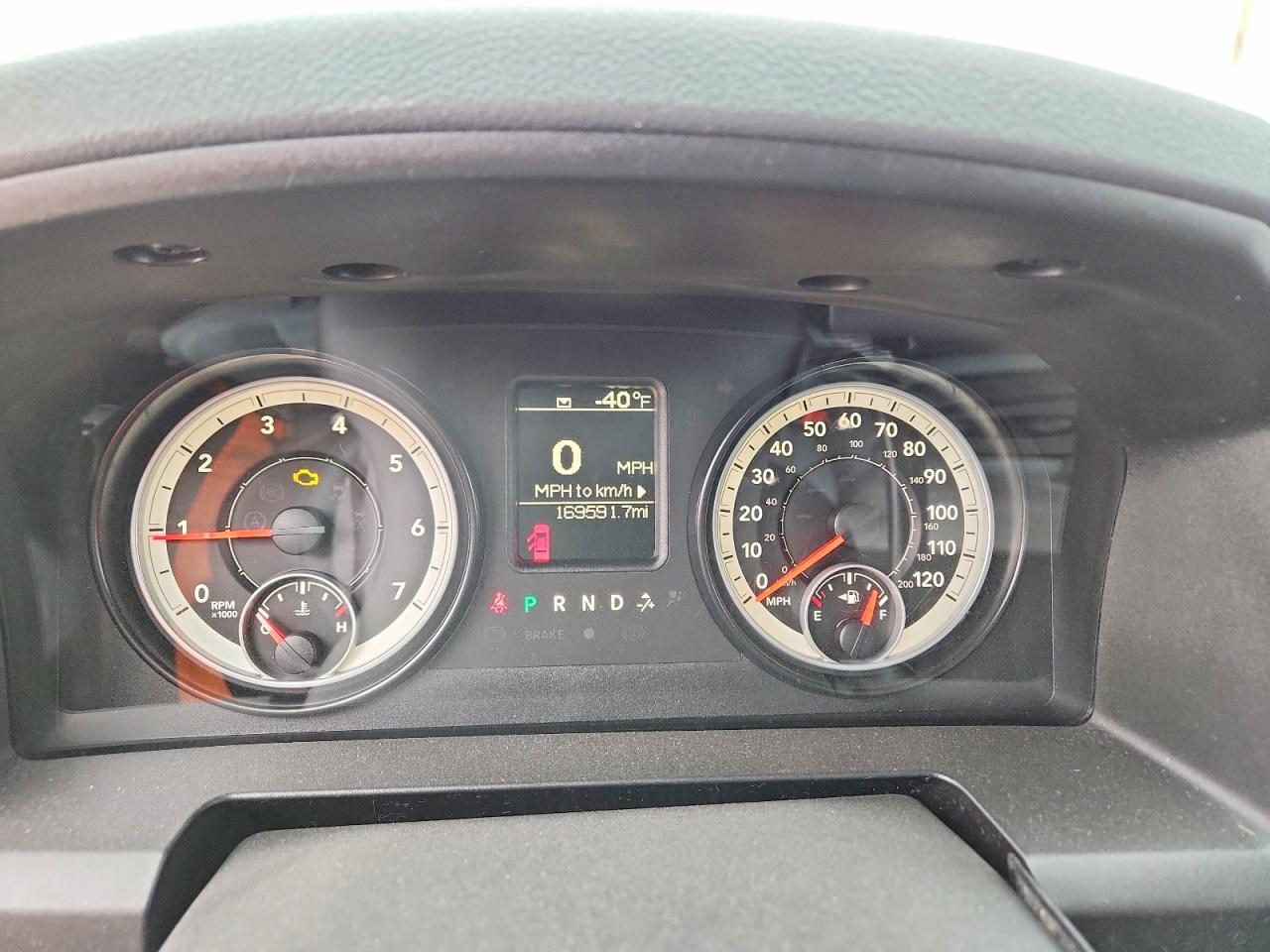 2014 RAM 1500 ST photo 25