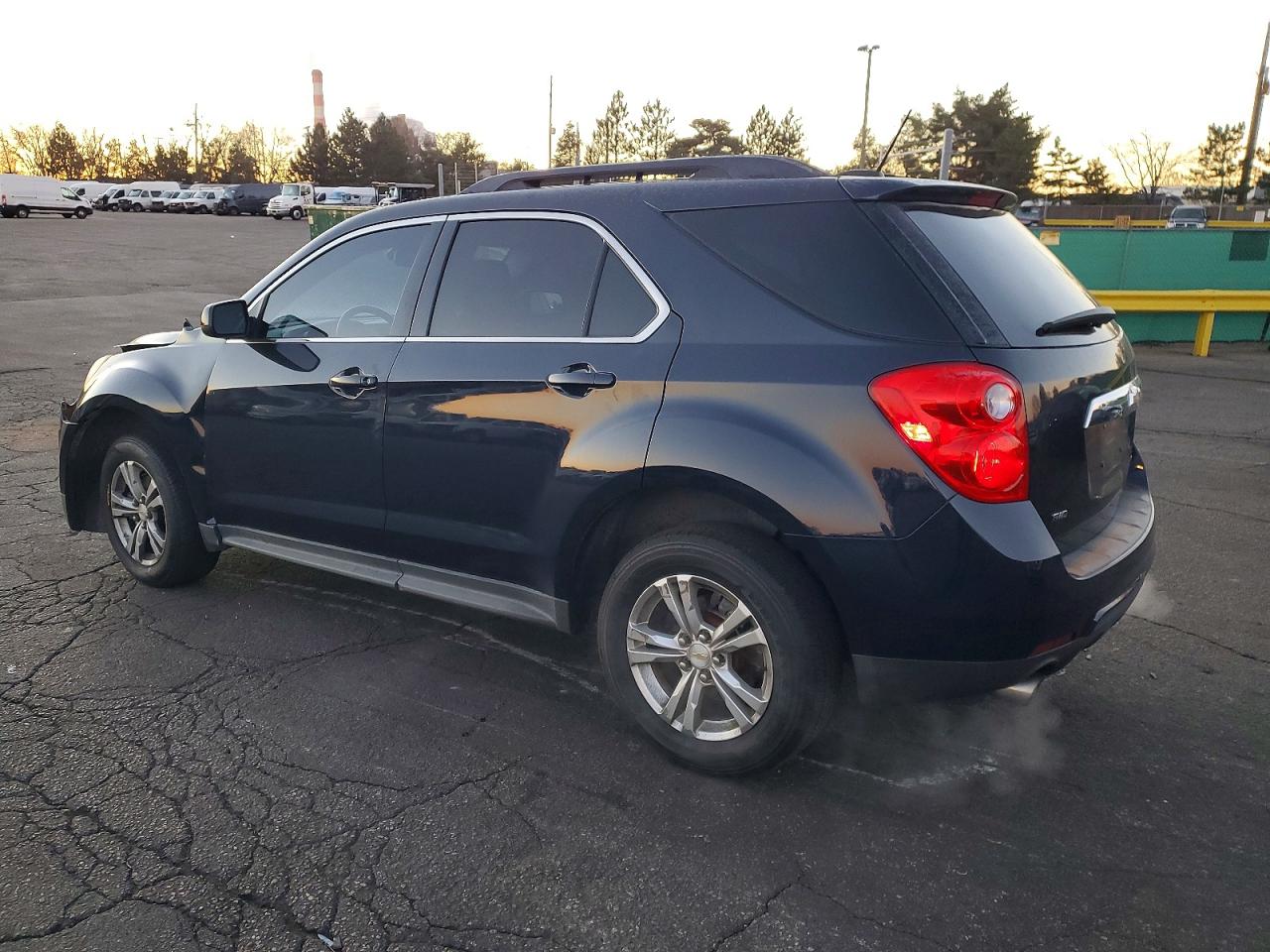 2015 CHEVROLET EQUINOX LT photo 2