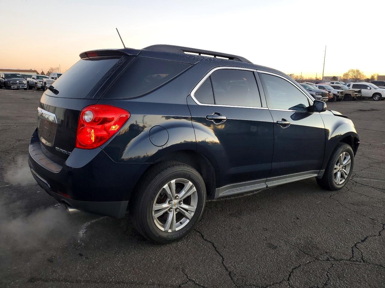 2015 CHEVROLET EQUINOX LT photo 3