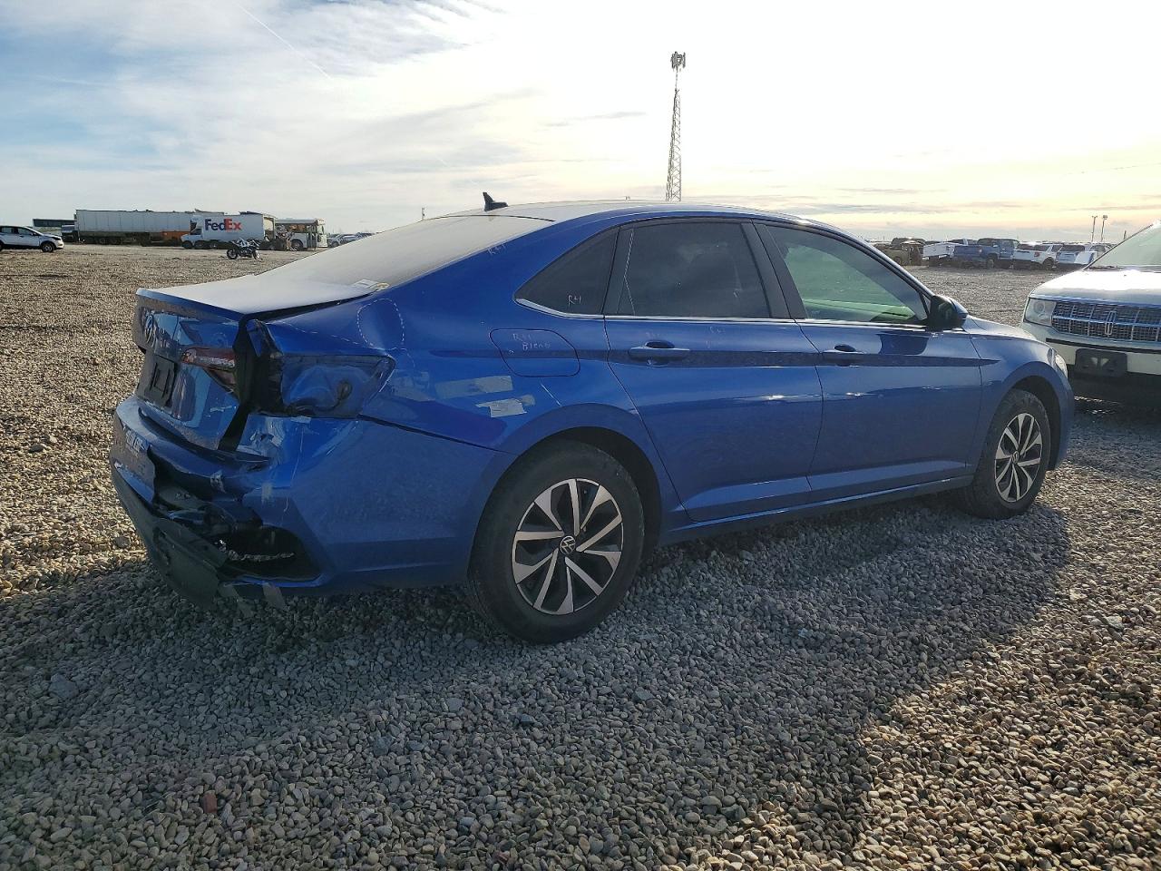 2024 VOLKSWAGEN JETTA S photo 3