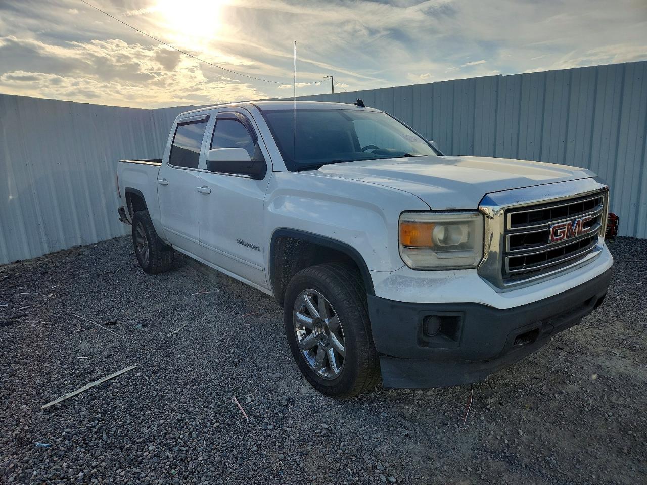2014 GMC SIERRA C1500 SLE photo 4