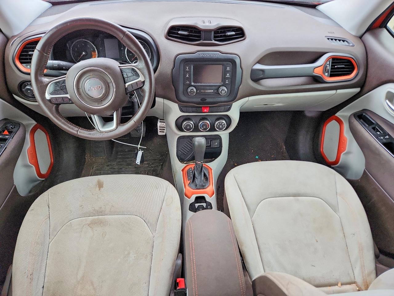 2015 JEEP RENEGADE LATITUDE photo 8
