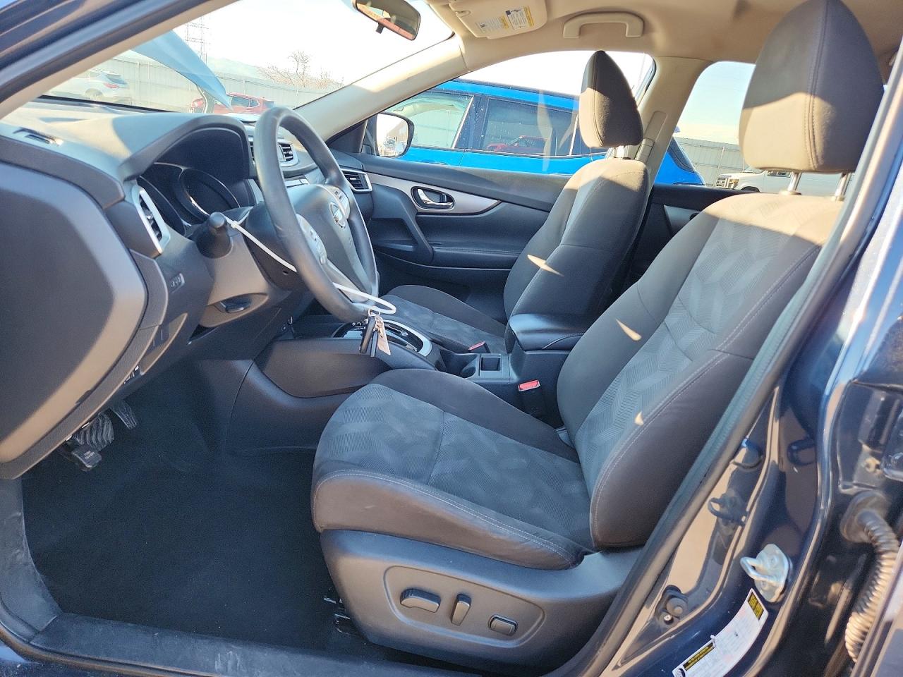 2016 NISSAN ROGUE SV photo 7