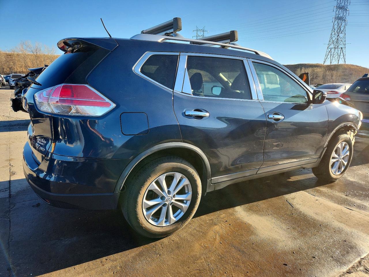 2016 NISSAN ROGUE SV photo 3