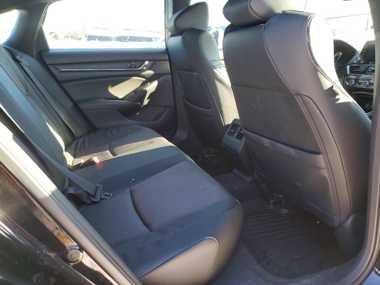 2018 HONDA ACCORD SPORT photo 10