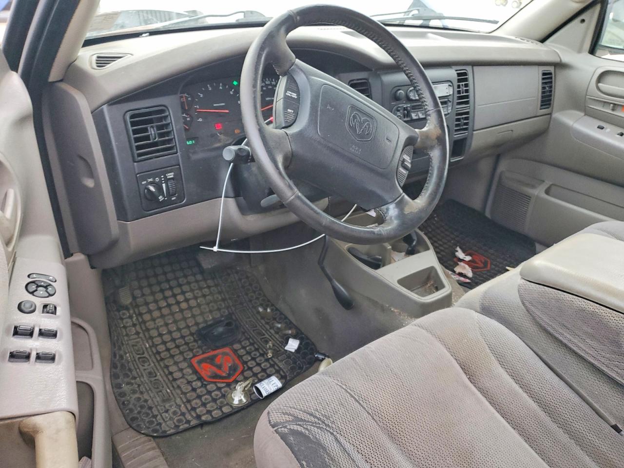 2002 DODGE DAKOTA QUAD SPORT photo 8