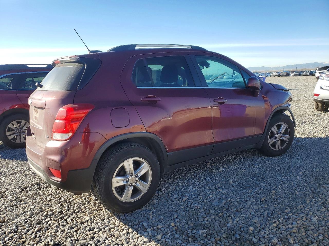 2017 CHEVROLET TRAX 1LT photo 3