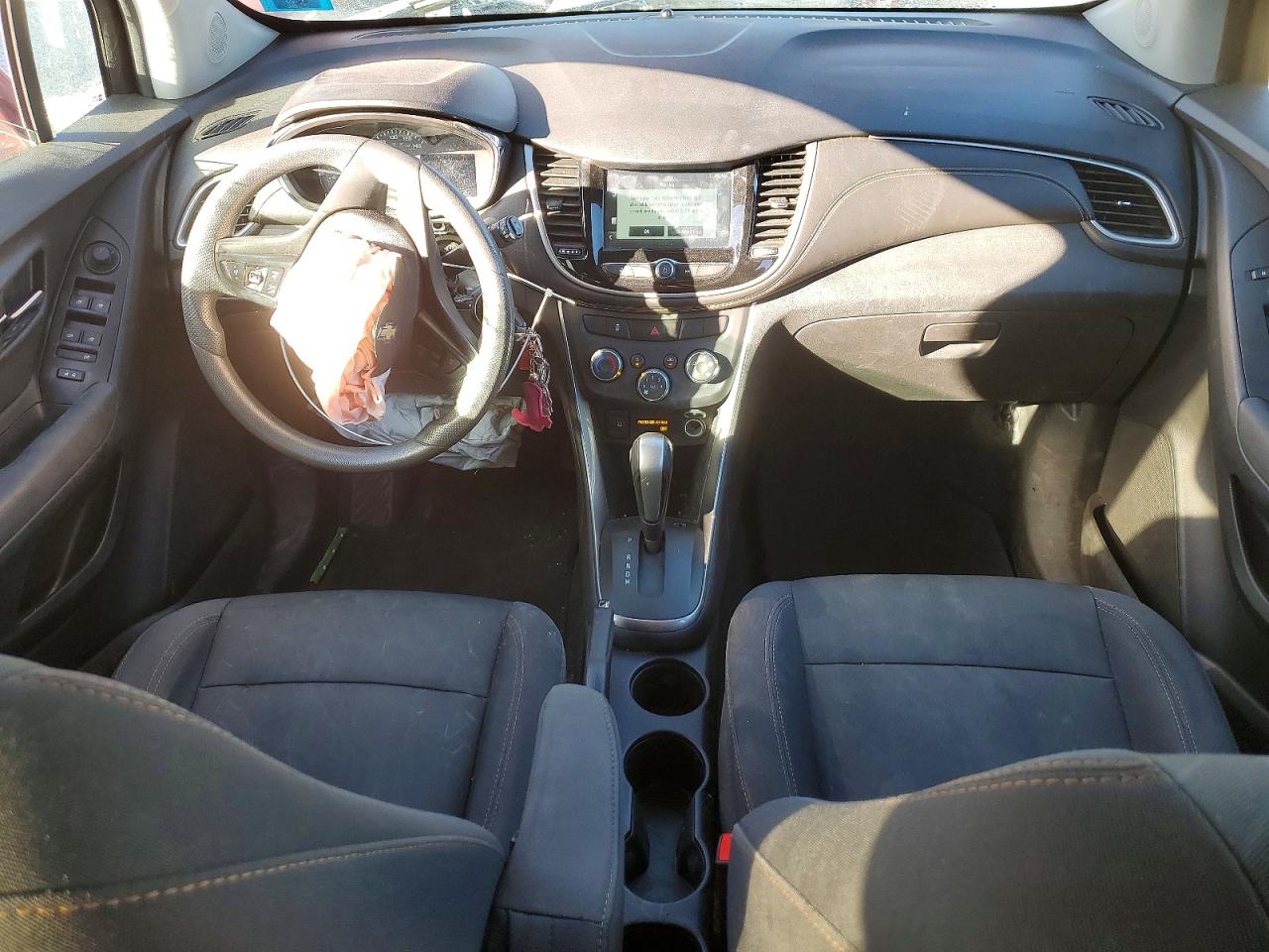 2017 CHEVROLET TRAX 1LT photo 8