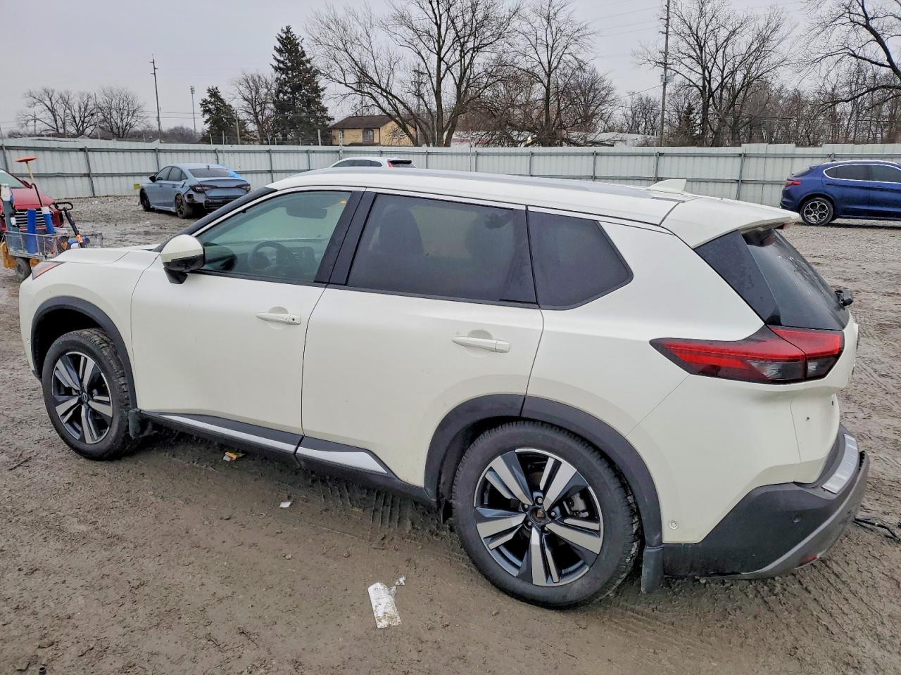 2023 NISSAN ROGUE SL photo 2
