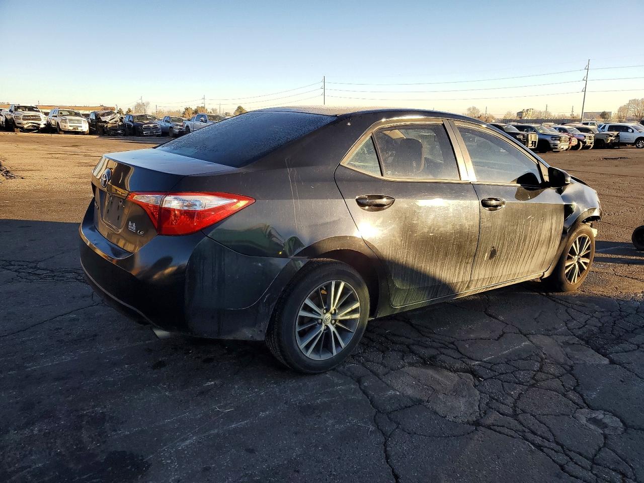 2016 TOYOTA COROLLA L photo 3