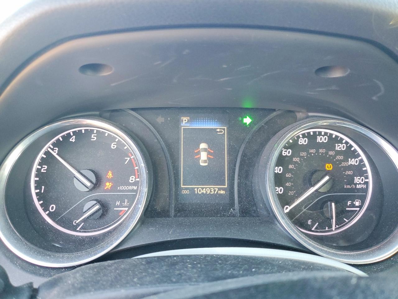 2020 TOYOTA CAMRY SE photo 9