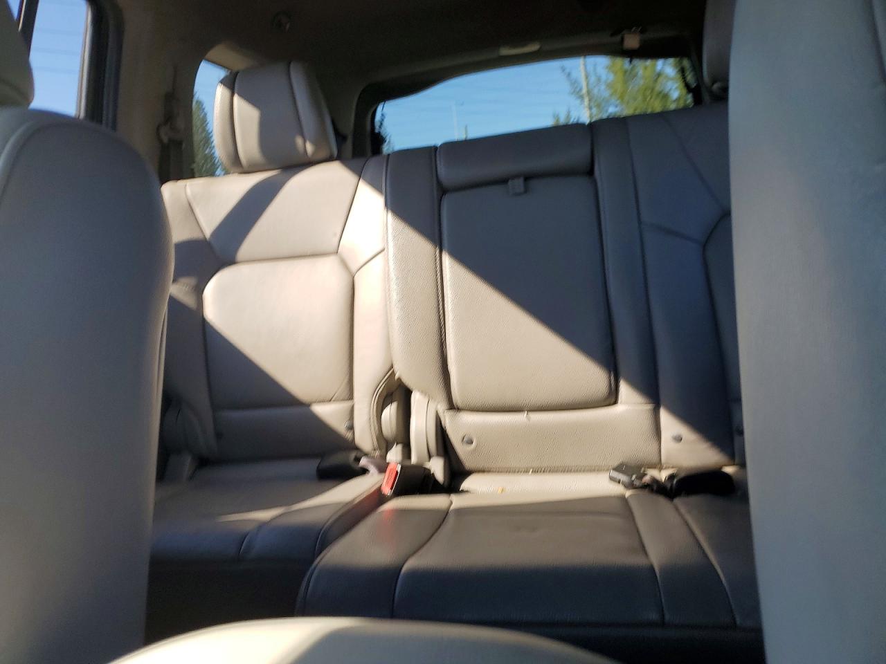 2012 HONDA PILOT EXL photo 10