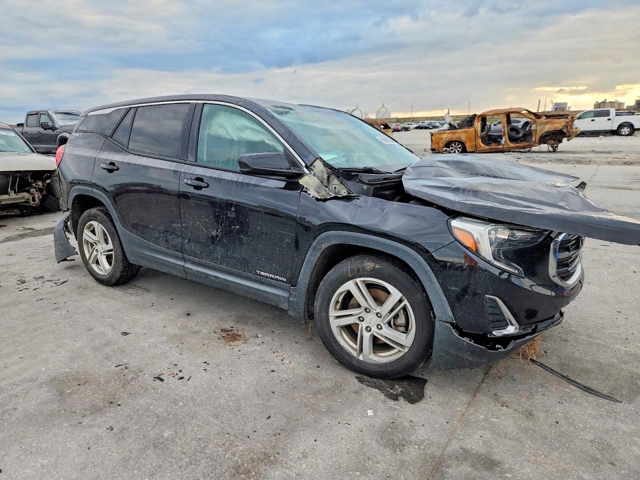 2018 GMC TERRAIN SLE photo 4