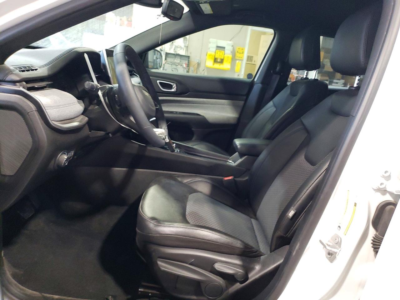 2025 JEEP COMPASS LATITUDE photo 19