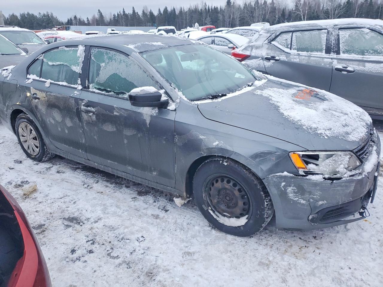 2013 VOLKSWAGEN JETTA BASE photo 4