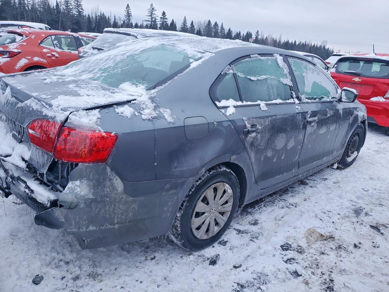 2013 VOLKSWAGEN JETTA BASE photo 3