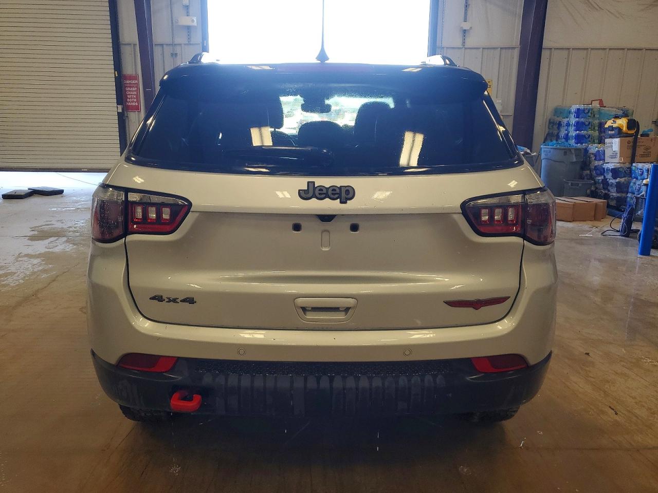 2025 JEEP COMPASS TRAILHAWK photo 6