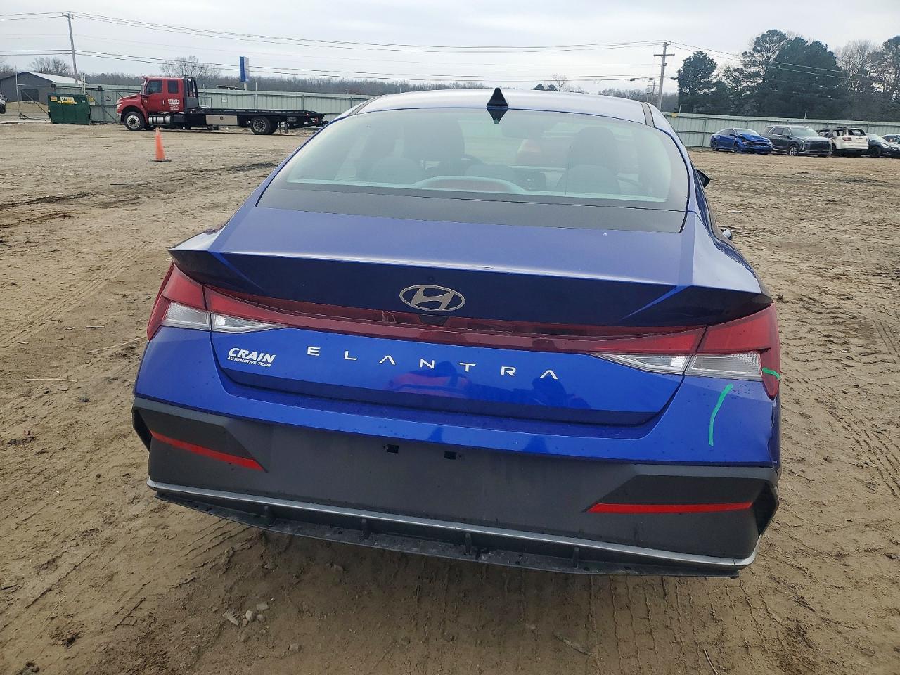 2025 HYUNDAI ELANTRA SE photo 6